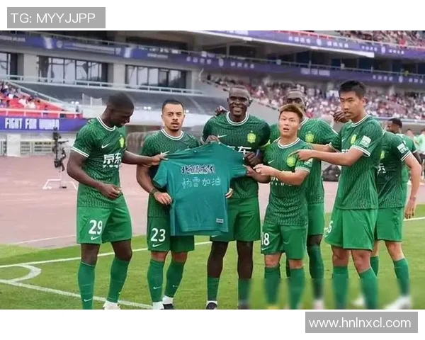 35岁足球明星意外离世引发全球哀悼球迷与同行纷纷致敬