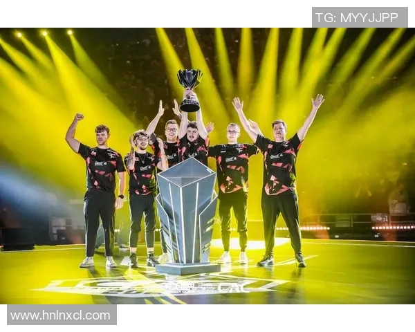 CSGO足球明星六人联赛精彩对决引发电竞与足球的完美结合 CSGO足球明星六人联赛精彩对决引发电竞与足球的完美结合