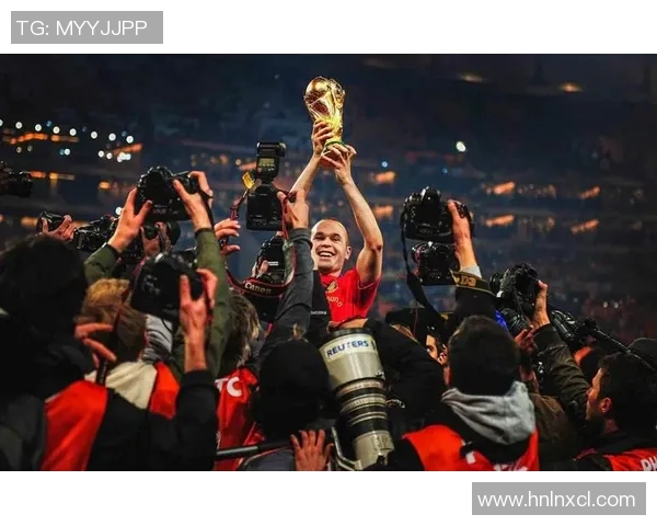 7月西班牙足球明星闪耀赛场展现超凡技艺与团队精神